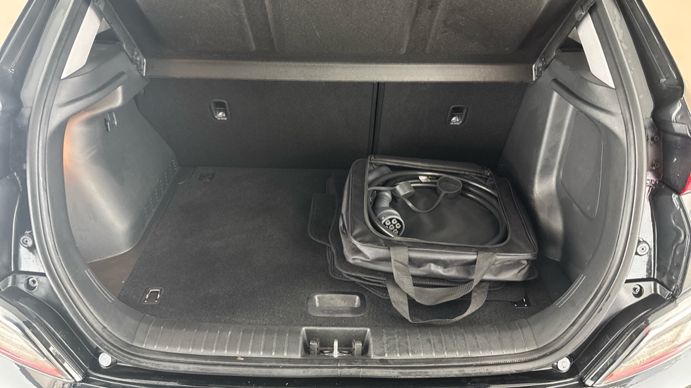 HYUNDAI KONA Image 15