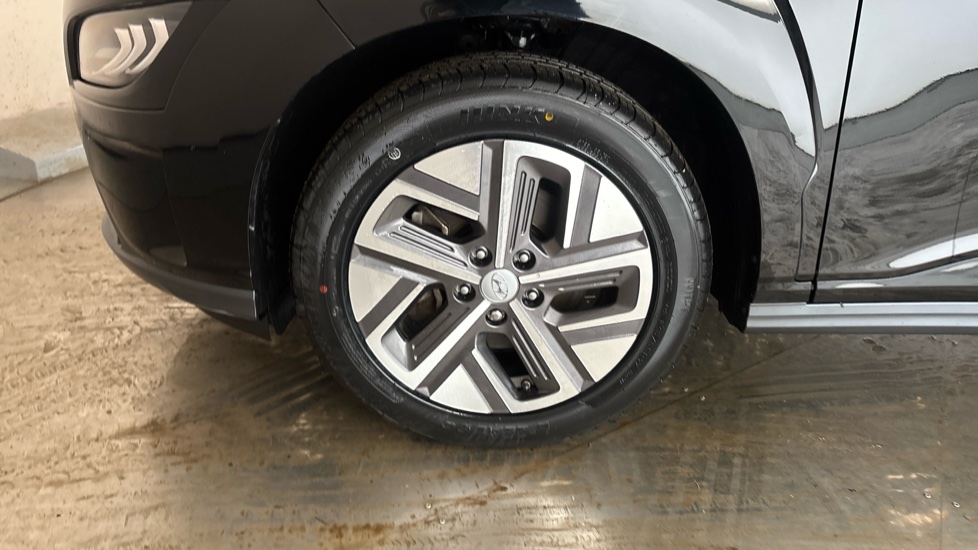 HYUNDAI KONA Image 17