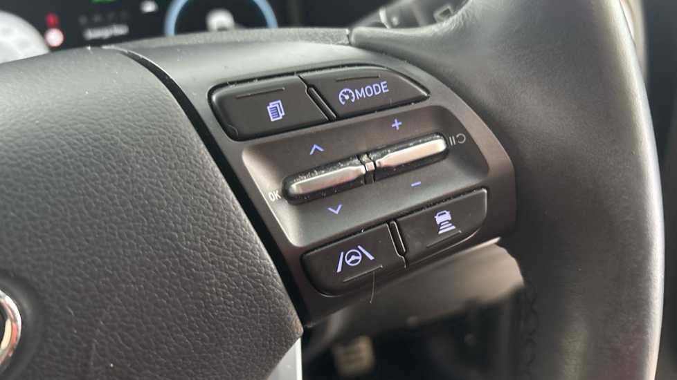 HYUNDAI KONA cruise control