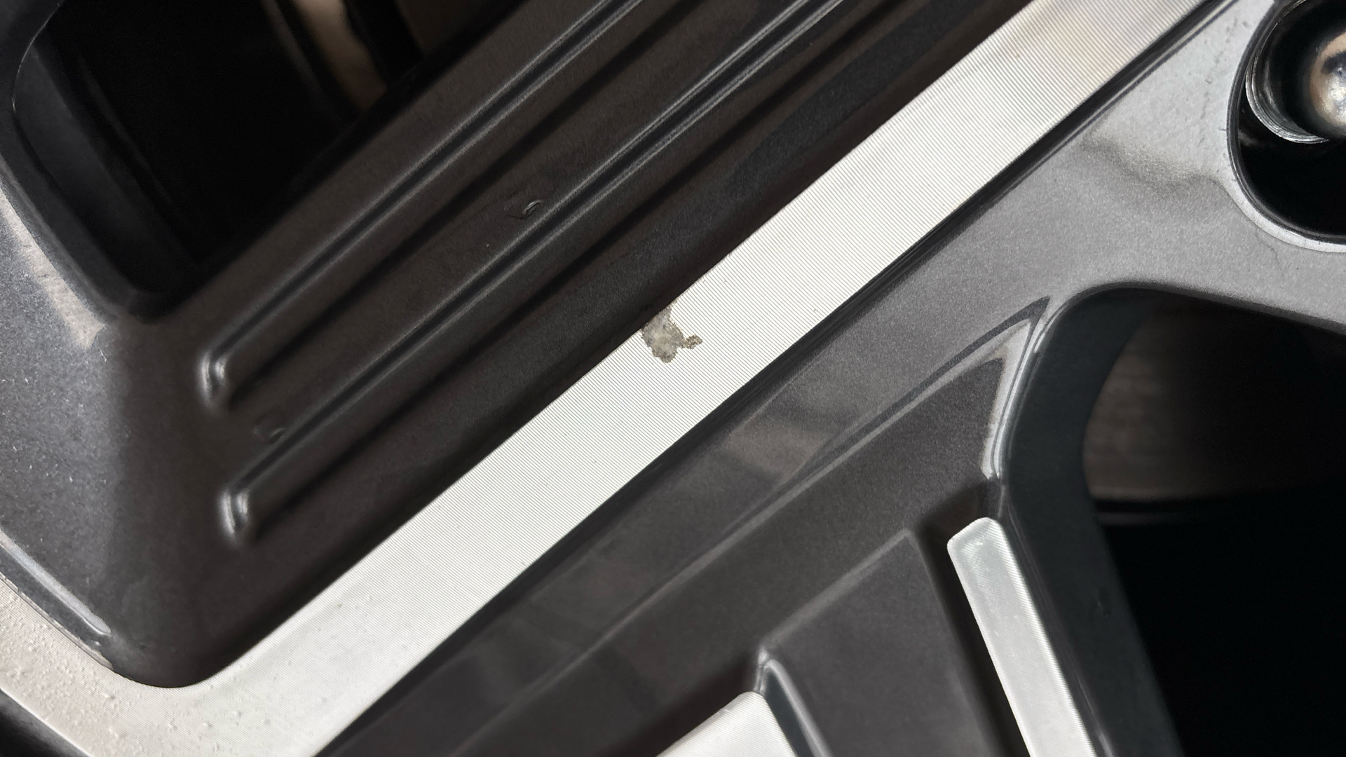 4060352 150kW Premium 64kWh 5dr Auto