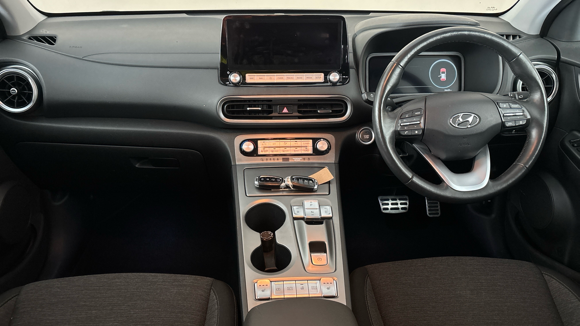 4060352 150kW Premium 64kWh 5dr Auto