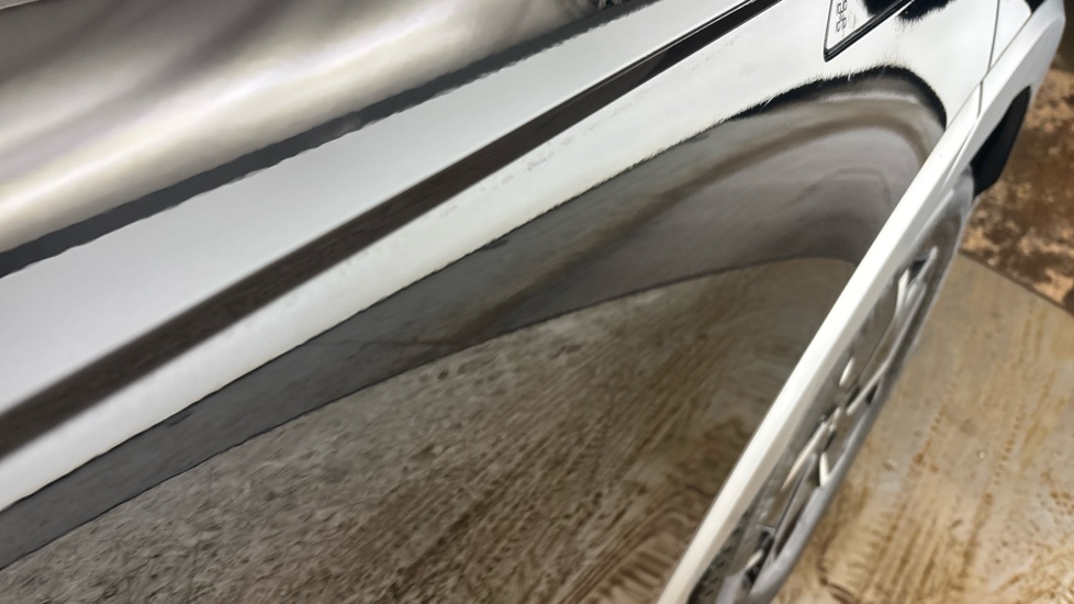 HYUNDAI IONIQ 5 dent