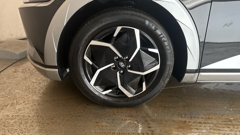 HYUNDAI IONIQ 5 Image 17