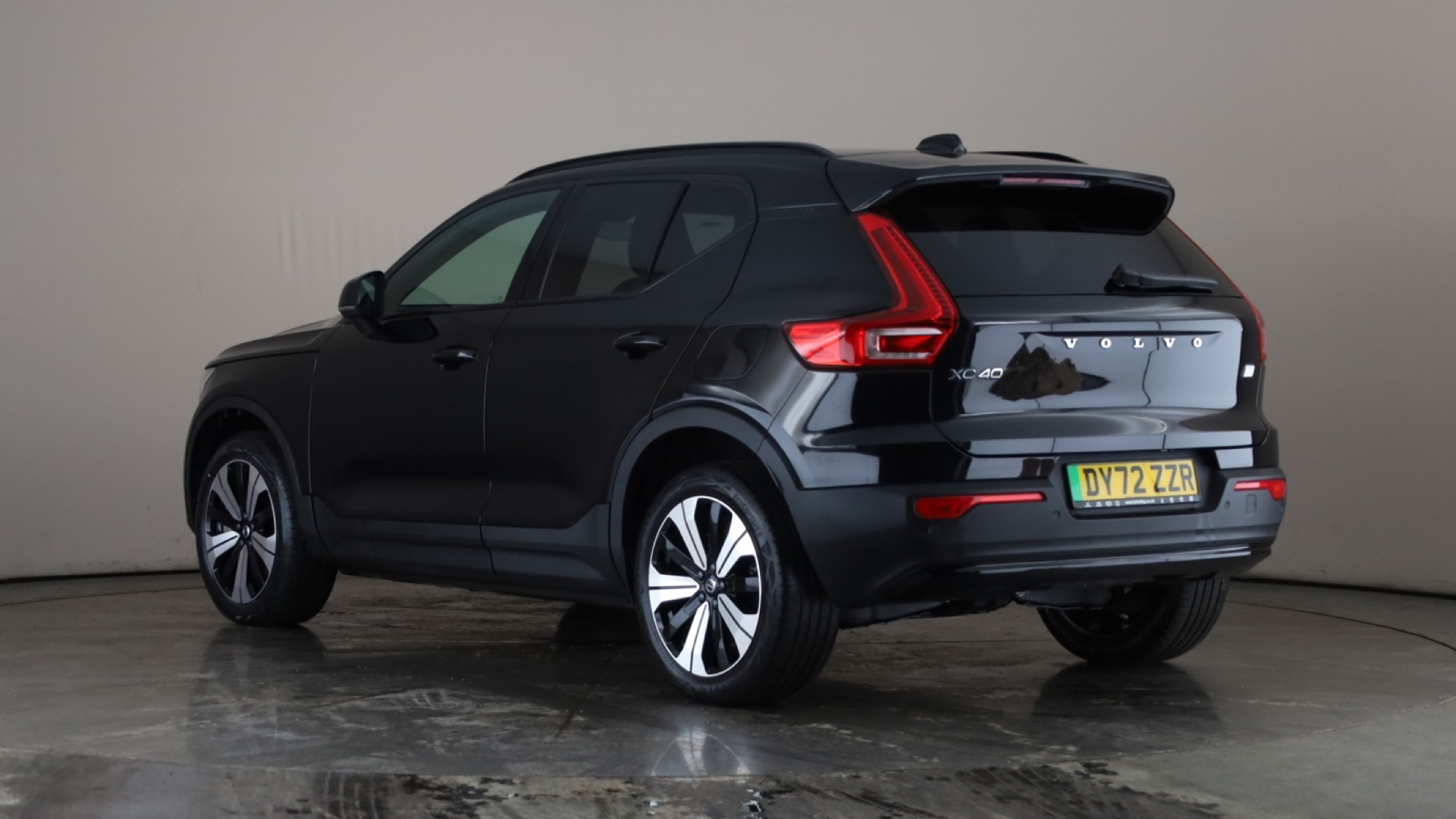 4020632 170kW Recharge Core 69kWh 5dr Auto