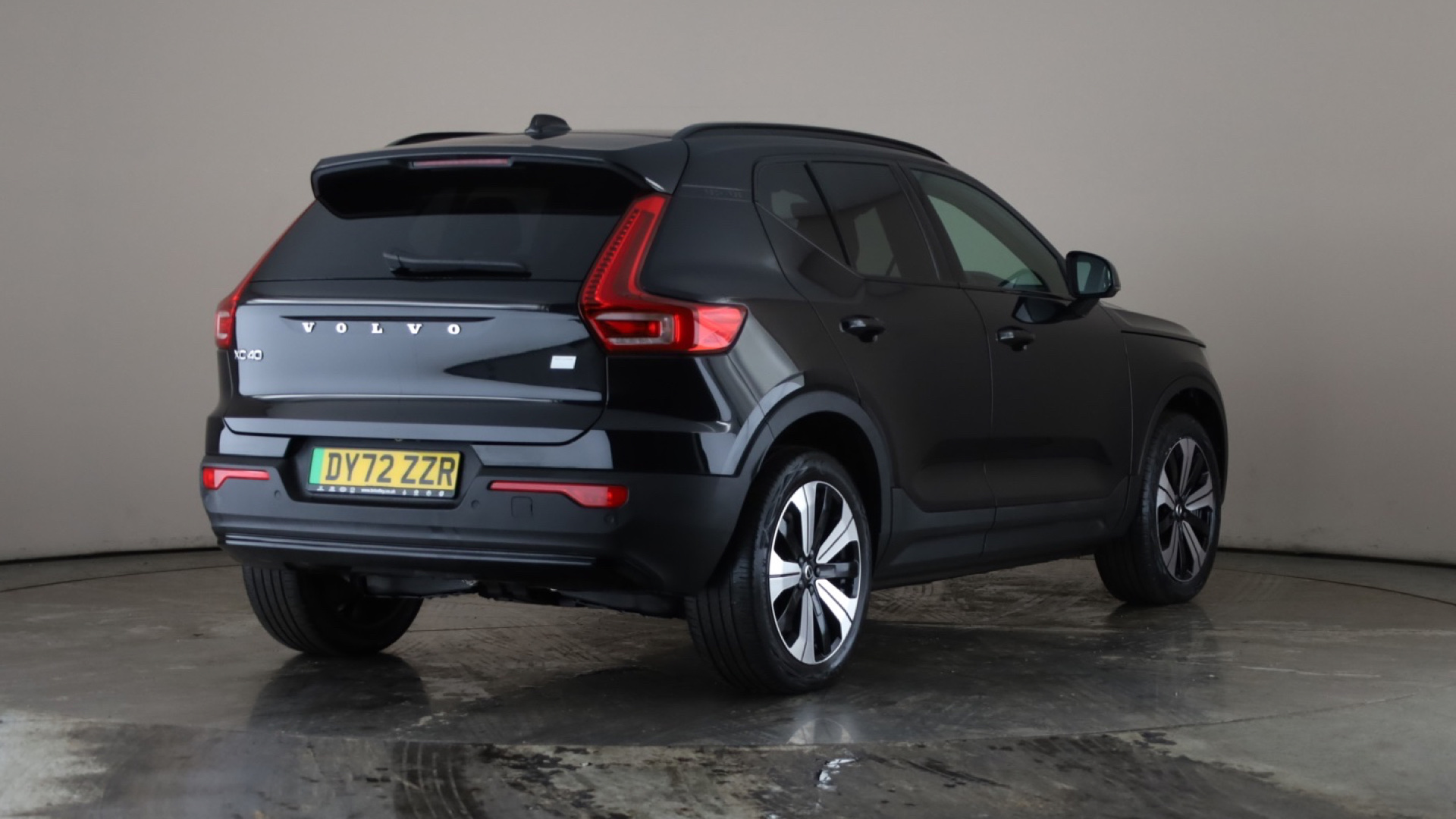 4020632 170kW Recharge Core 69kWh 5dr Auto