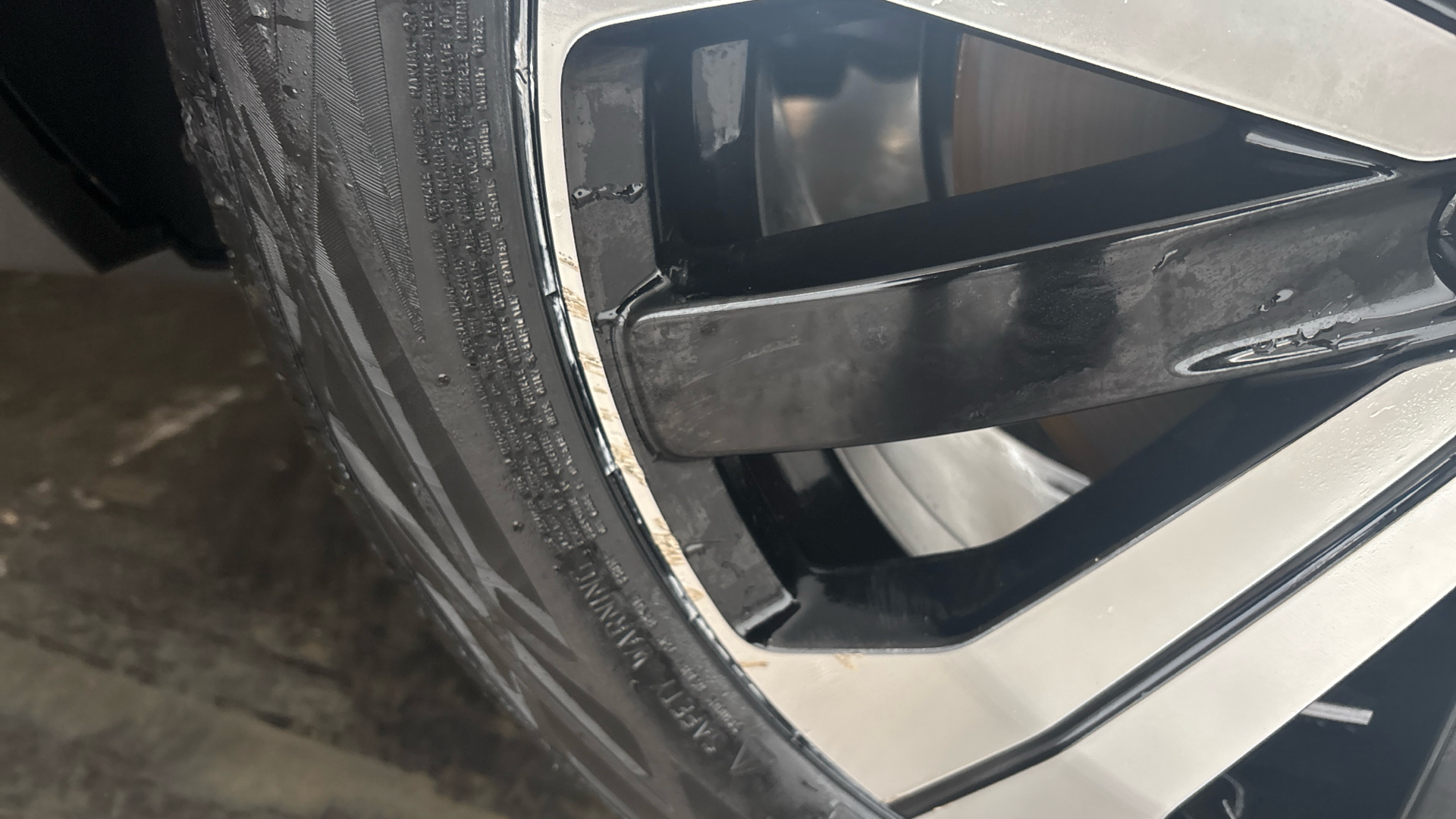 4020632 170kW Recharge Core 69kWh 5dr Auto