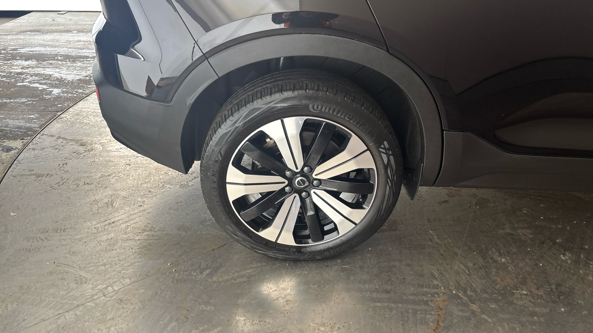 4020632 170kW Recharge Core 69kWh 5dr Auto