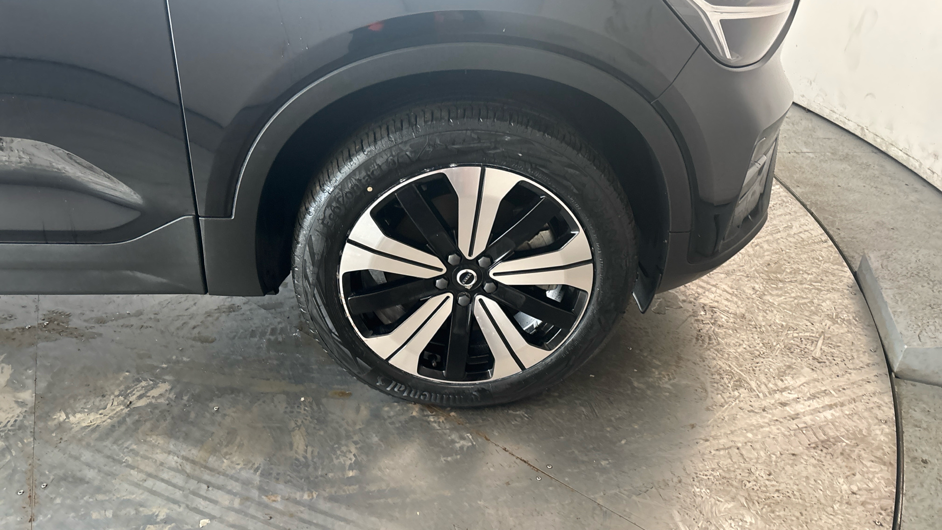 4020632 170kW Recharge Core 69kWh 5dr Auto