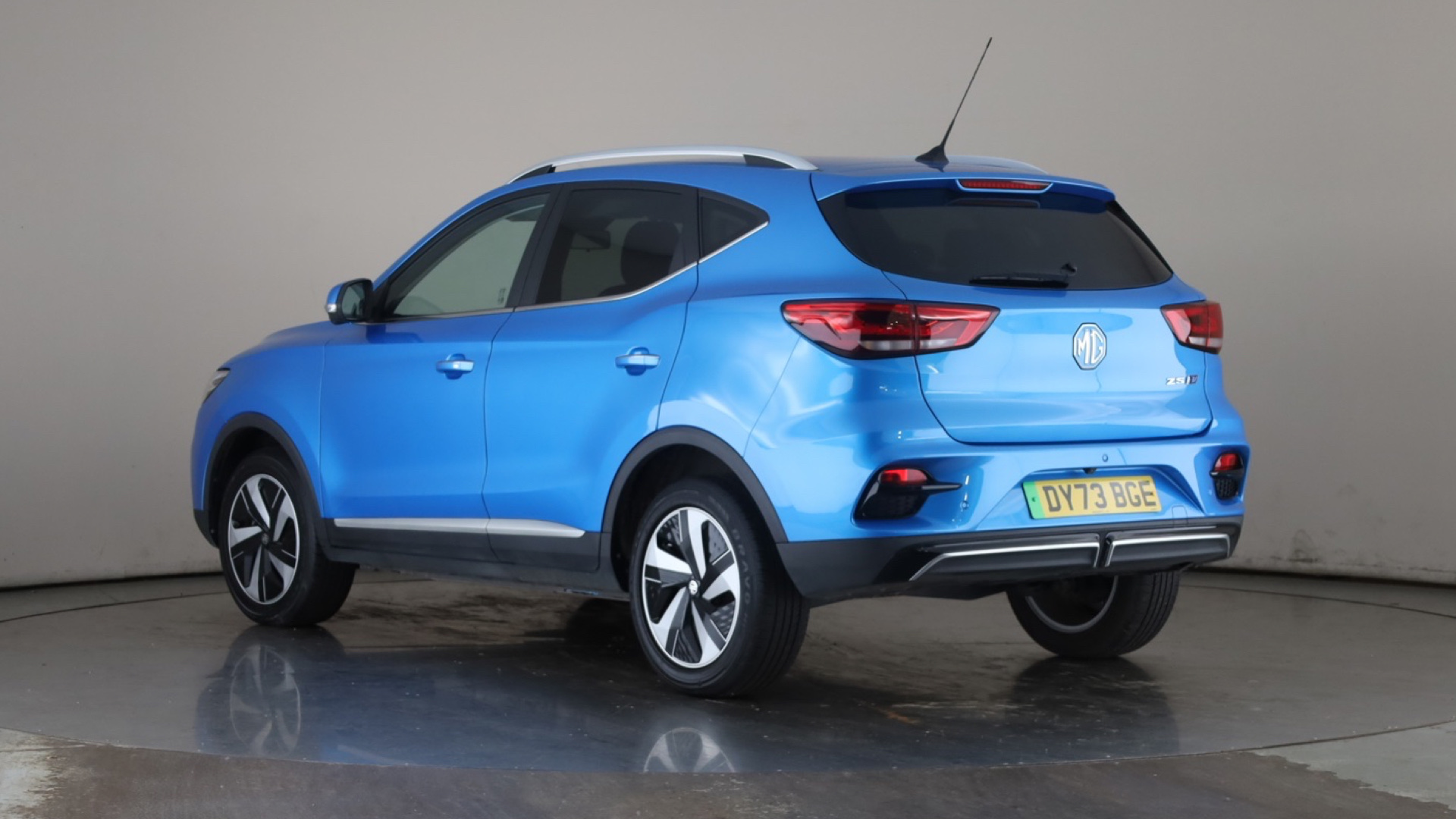 115kW Trophy EV Long Range 73kWh 5dr Auto