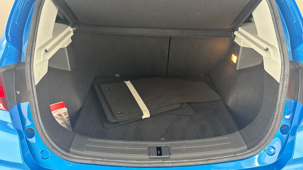 MG ZS Image 15