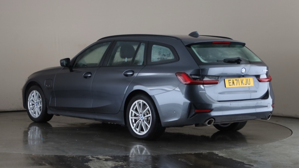 BMW 3 SERIES Image 3