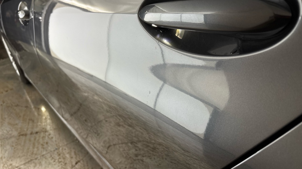 BMW 3 SERIES Dent