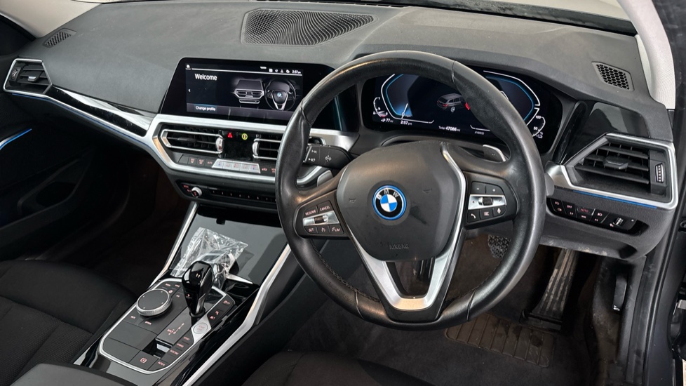 BMW 3 SERIES Image 9