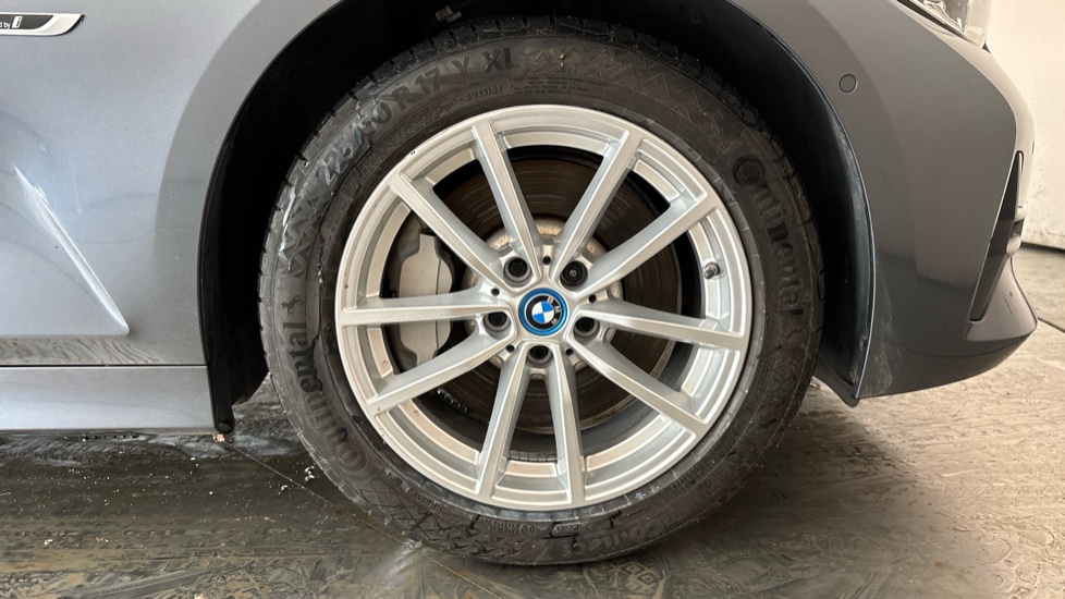 BMW 3 SERIES Image 20