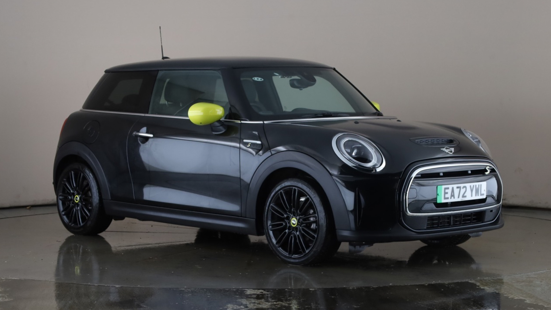 4021897 135kW Cooper S Level 2 33kWh 3dr Auto