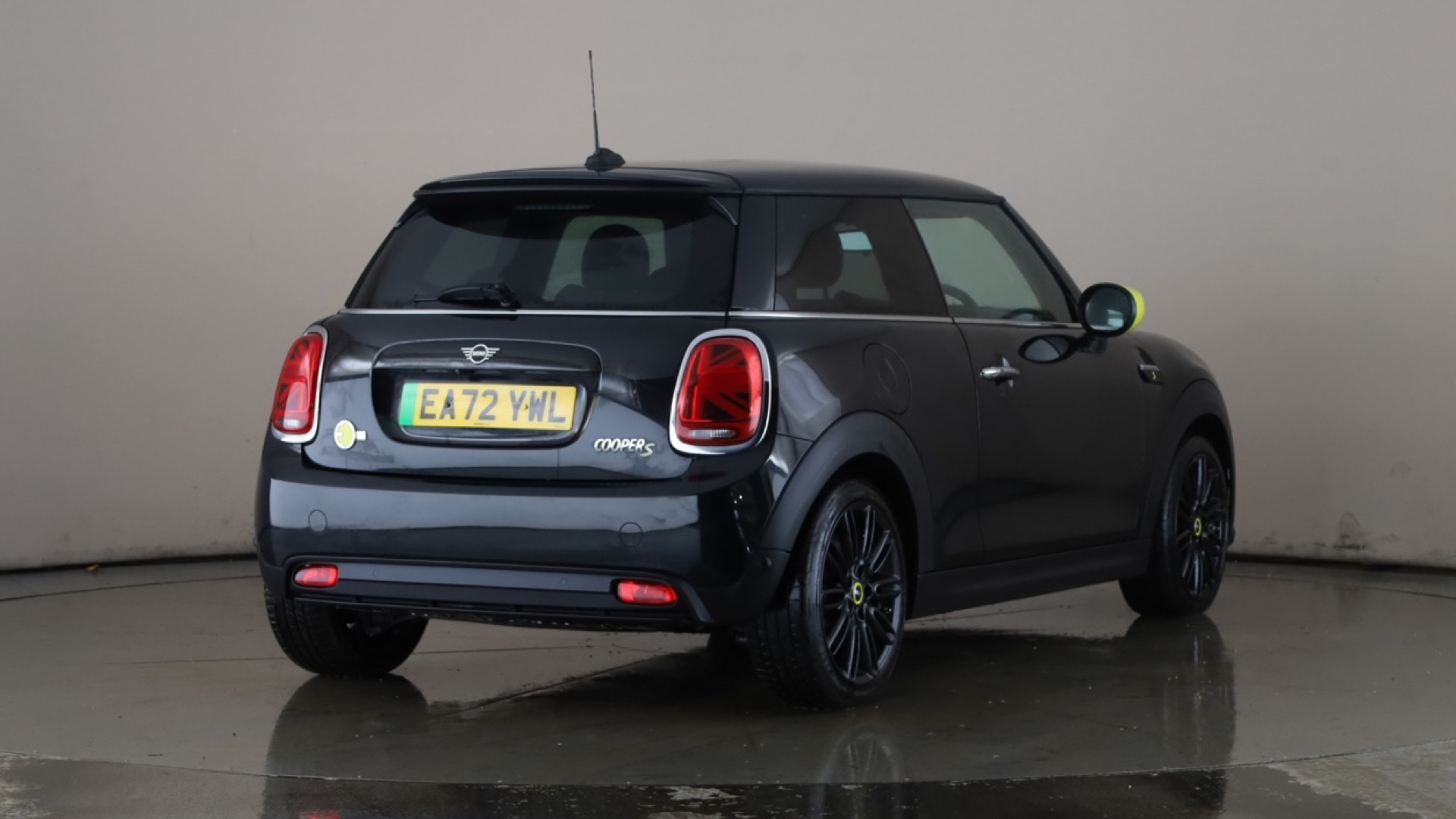 4021897 135kW Cooper S Level 2 33kWh 3dr Auto