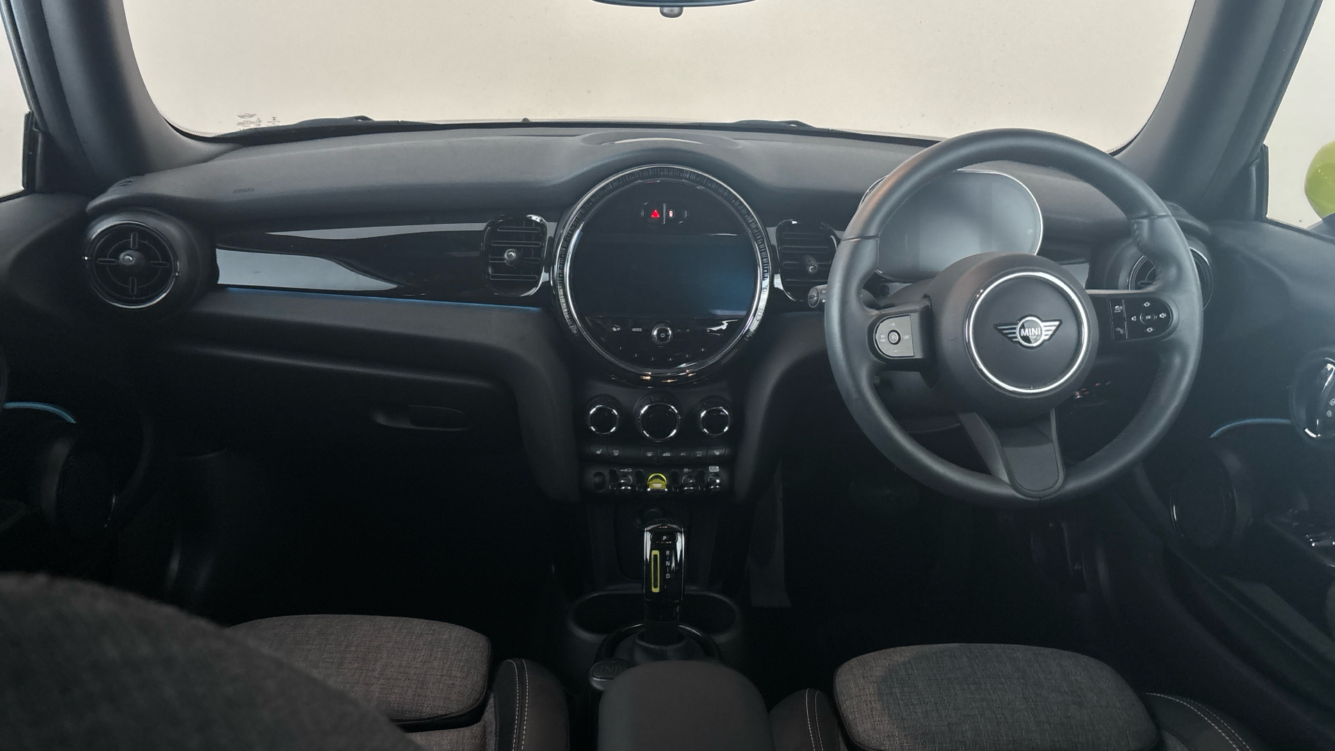 4021897 135kW Cooper S Level 2 33kWh 3dr Auto