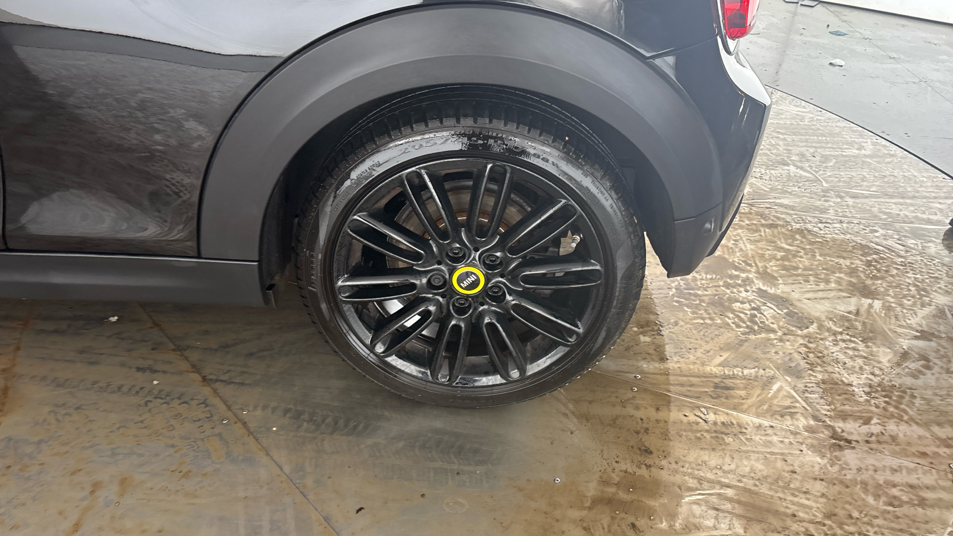 4021897 135kW Cooper S Level 2 33kWh 3dr Auto