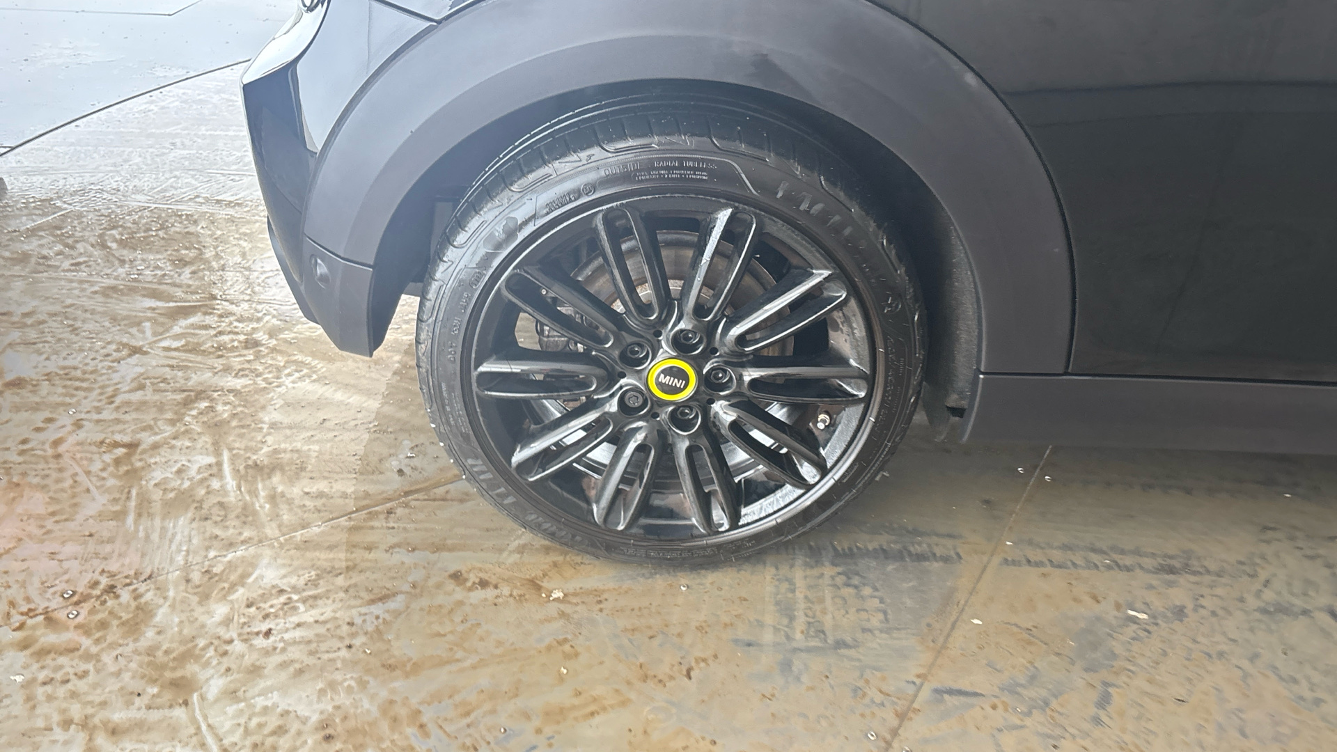 4021897 135kW Cooper S Level 2 33kWh 3dr Auto