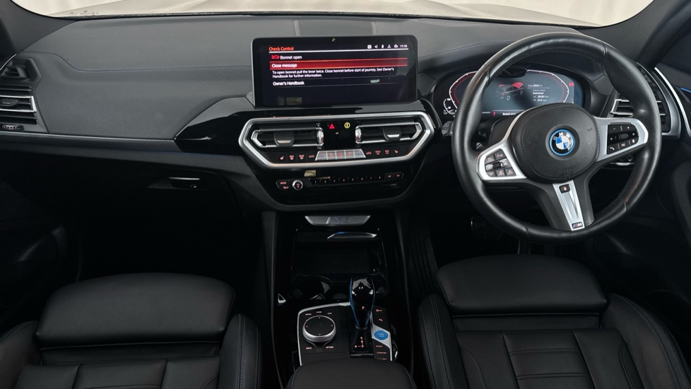 BMW iX3 Image 11