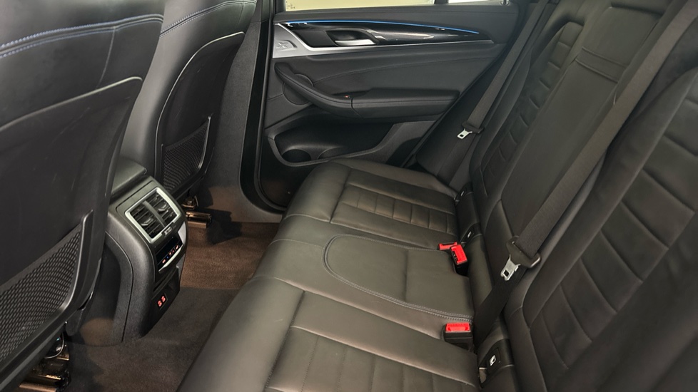 BMW iX3 Image 14