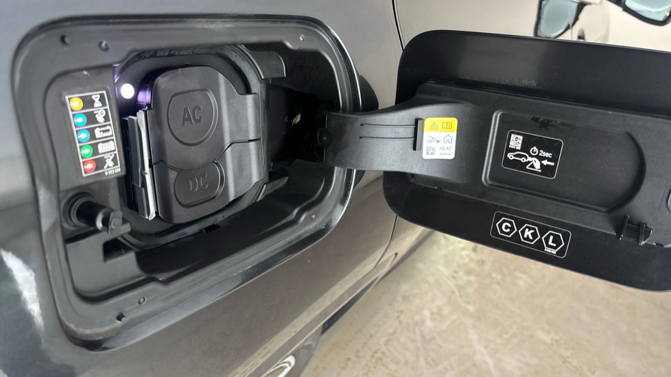 BMW iX3 Image 21