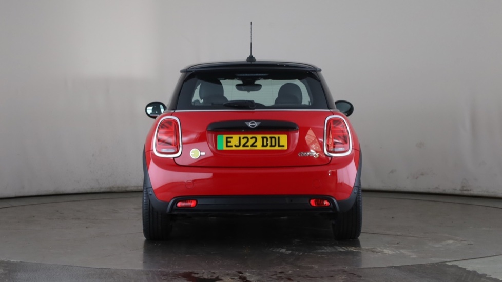 MINI HATCHBACK Image 4