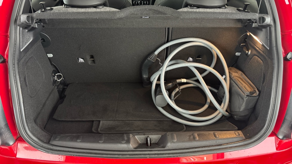 MINI HATCHBACK Image 15