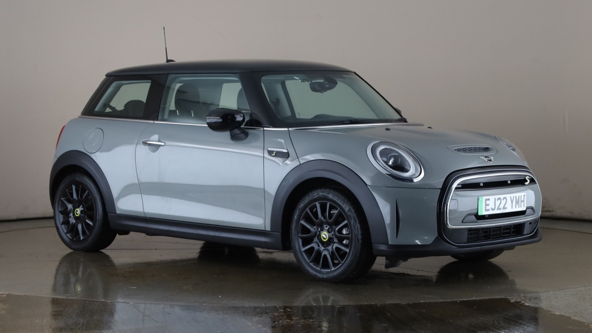 4060166 135kW Cooper S Level 1 33kWh 3dr Auto