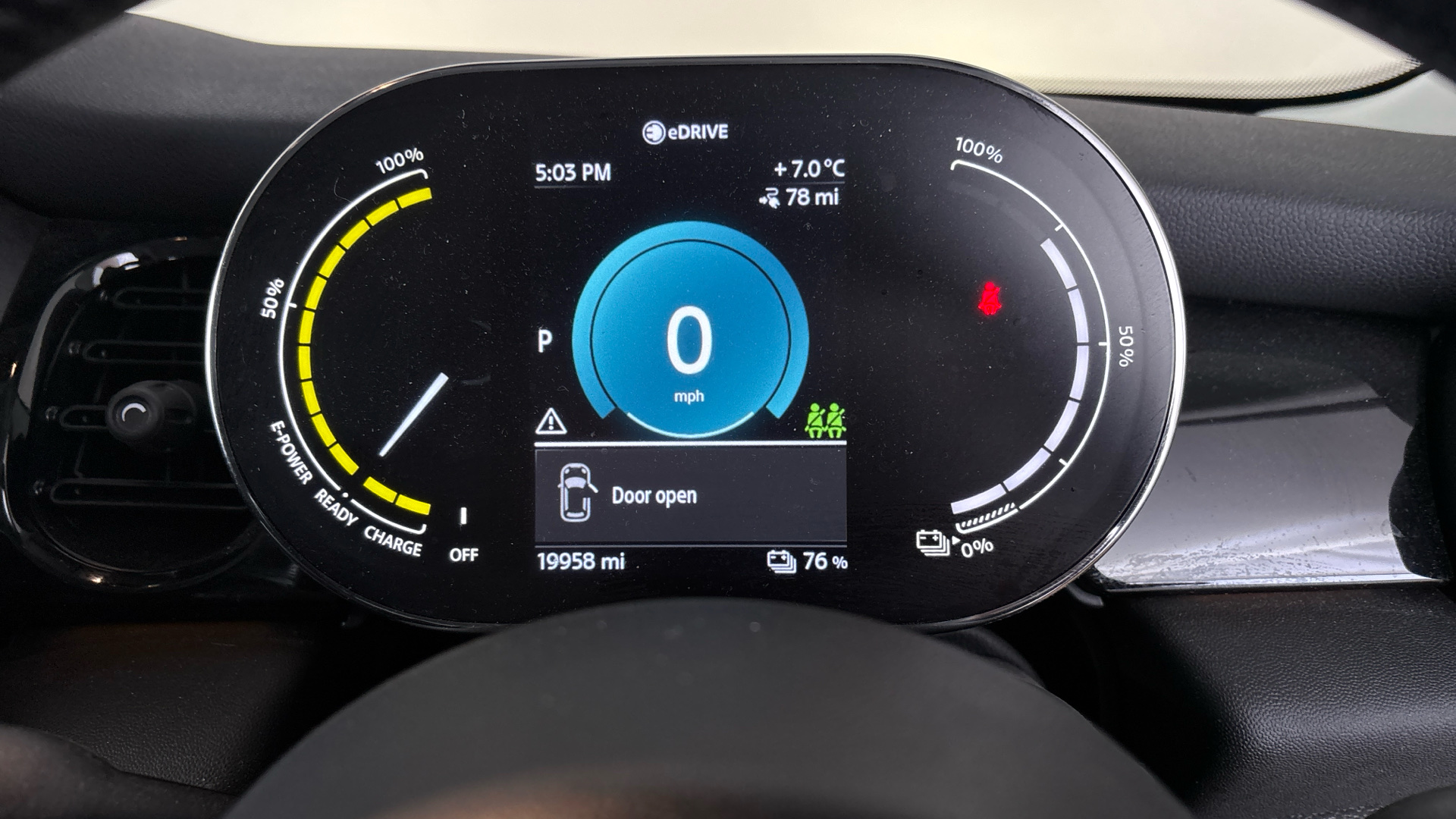 4060166 135kW Cooper S Level 1 33kWh 3dr Auto