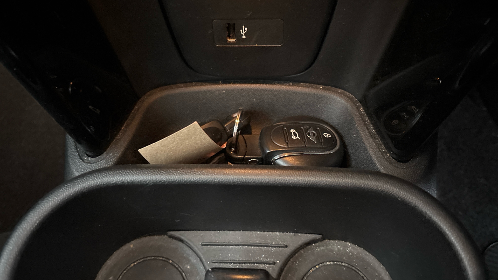 4060166 135kW Cooper S Level 1 33kWh 3dr Auto