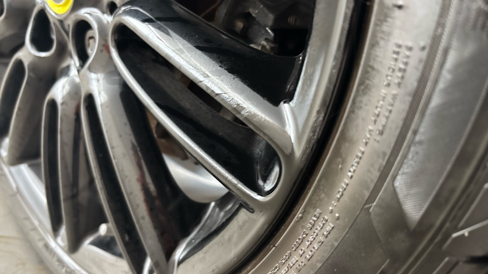 MINI HATCHBACK scuff
