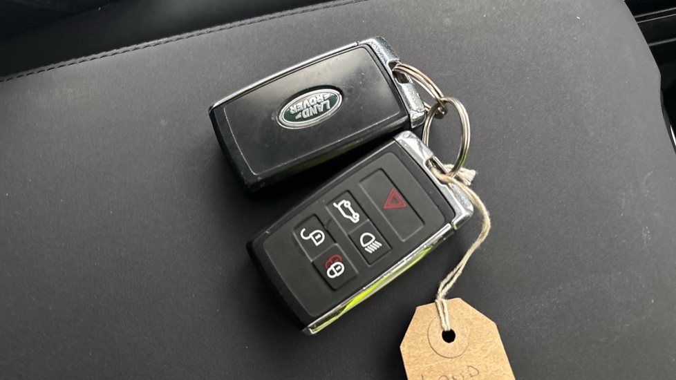 LAND ROVER RANGE ROVER SPORT two keys