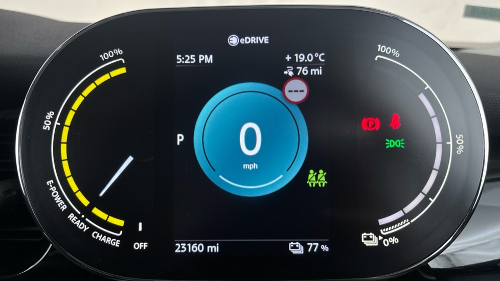 MINI HATCHBACK Image 13