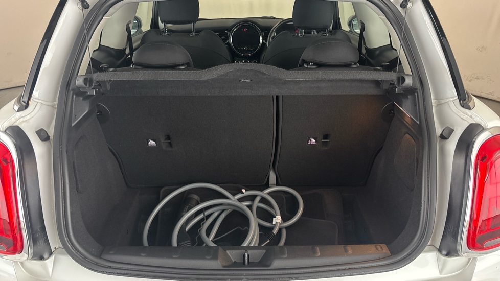 MINI HATCHBACK Image 15