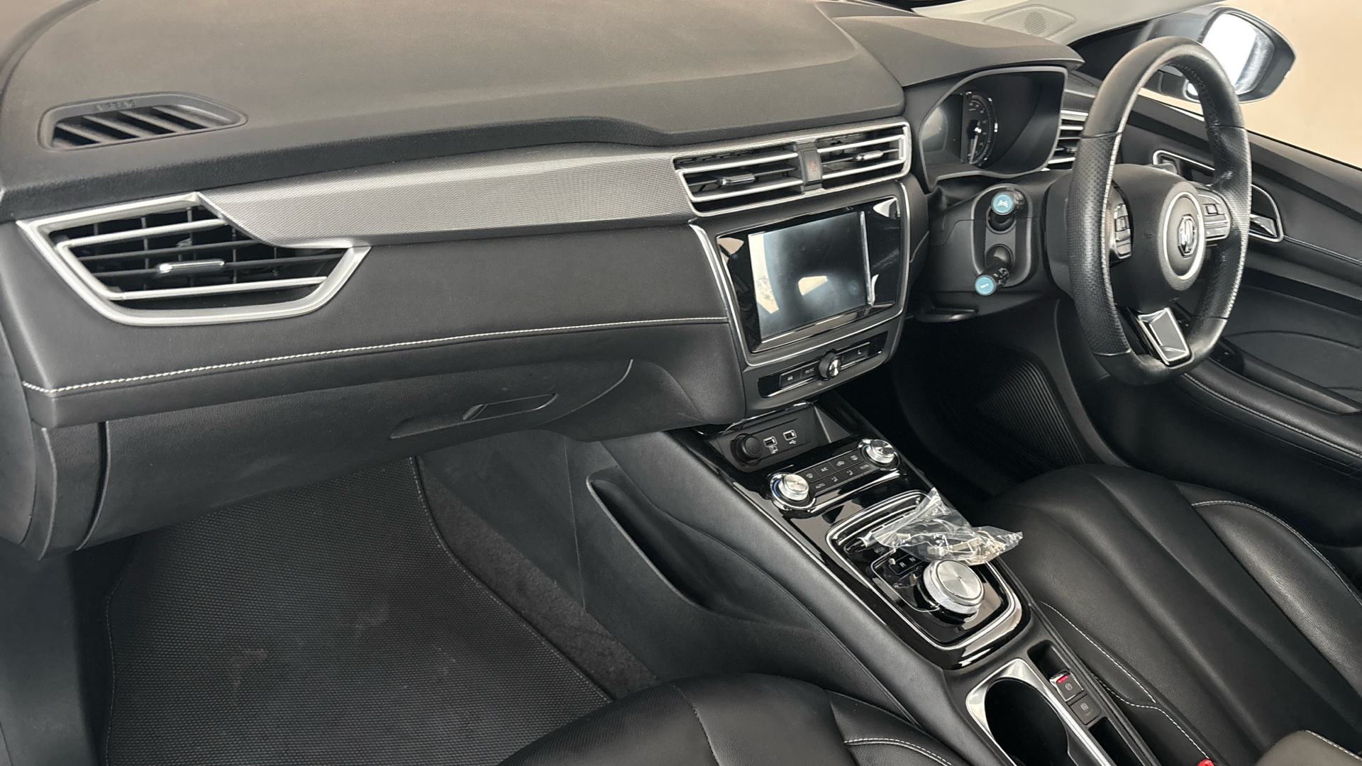 4020728 115kW Exclusive EV 61kWh 5dr Auto