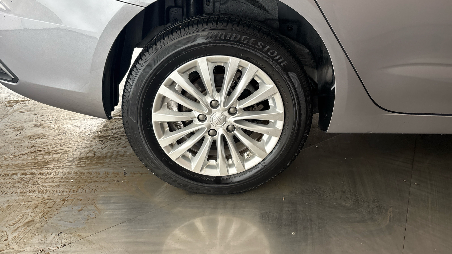 4020728 115kW Exclusive EV 61kWh 5dr Auto