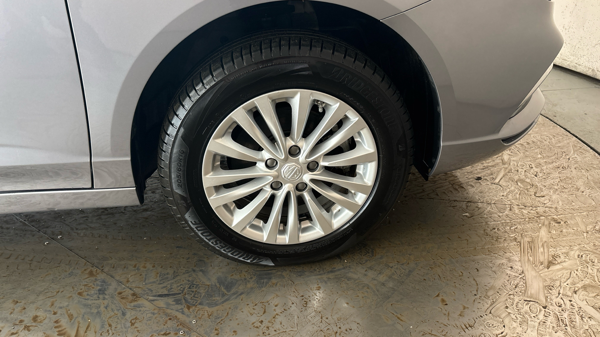 4020728 115kW Exclusive EV 61kWh 5dr Auto