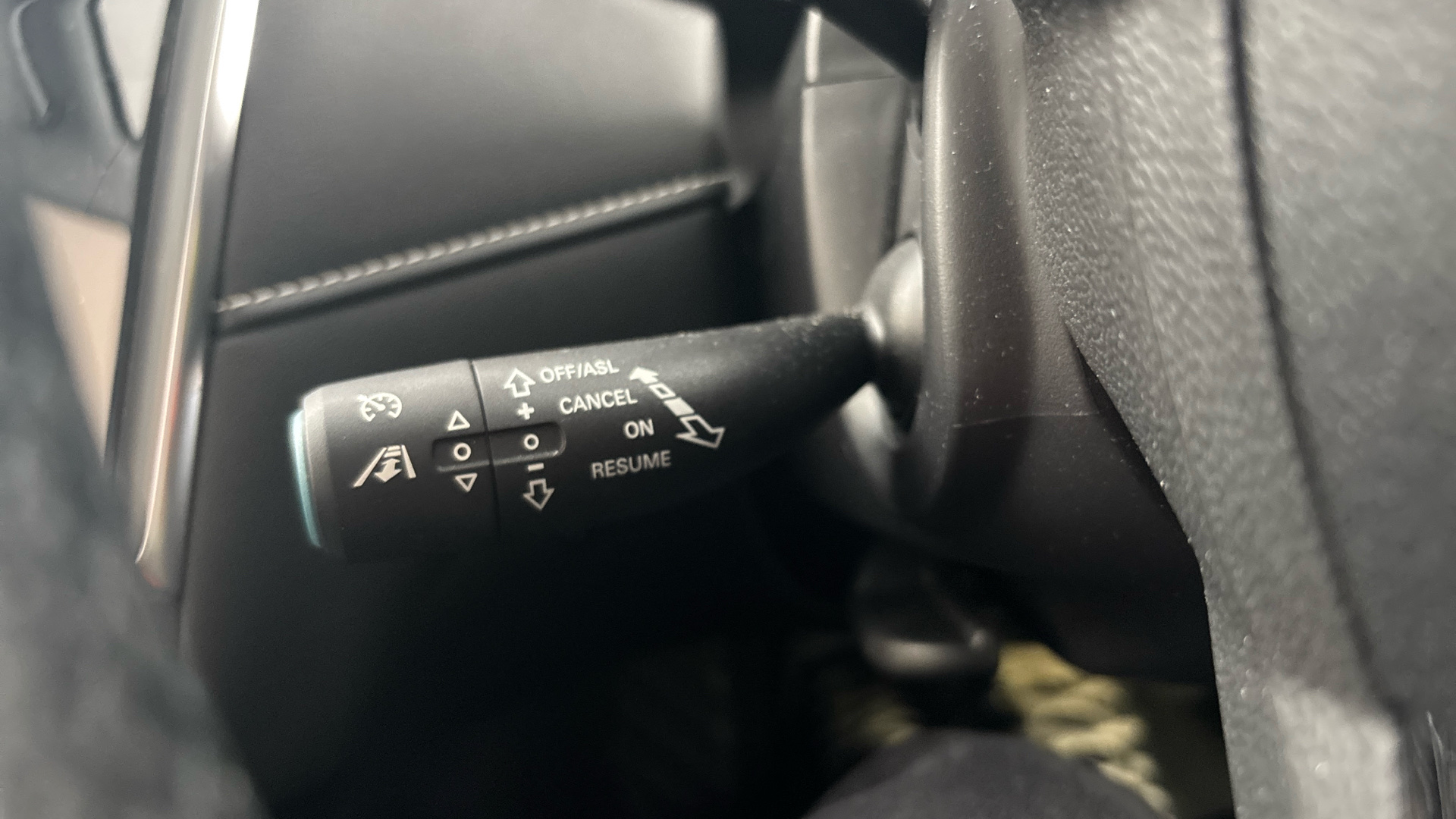 4020728 115kW Exclusive EV 61kWh 5dr Auto