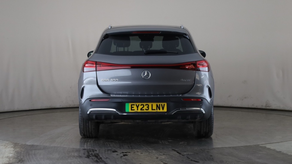 MERCEDES EQA Image 4