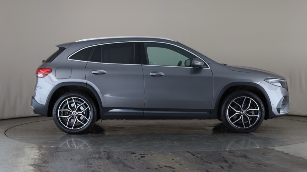 MERCEDES EQA Image 6