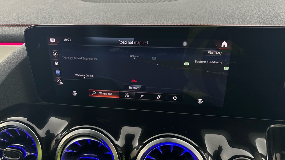 MERCEDES EQA Image 12