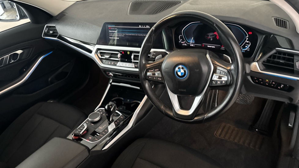 BMW 3 SERIES Image 9
