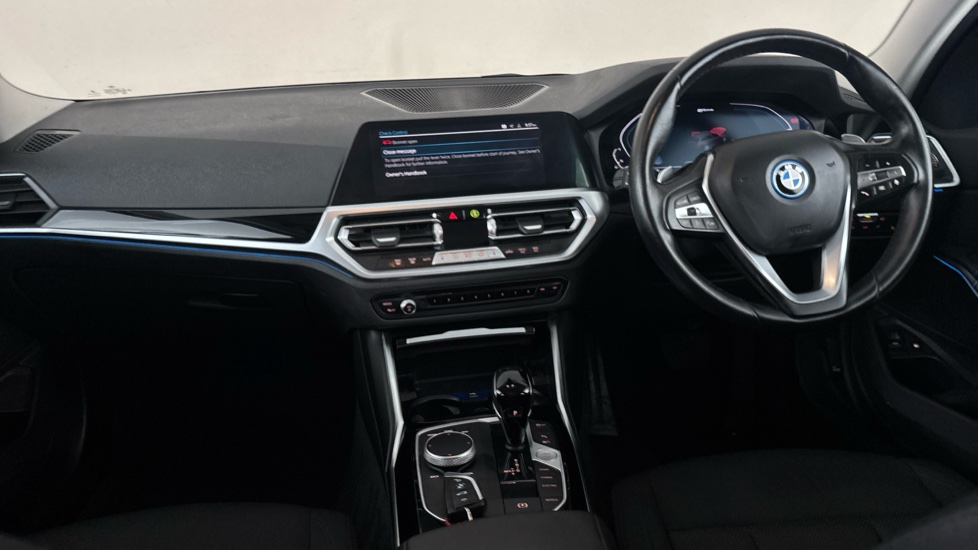 BMW 3 SERIES Image 11