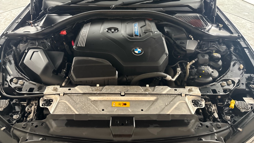 BMW 3 SERIES Image 16