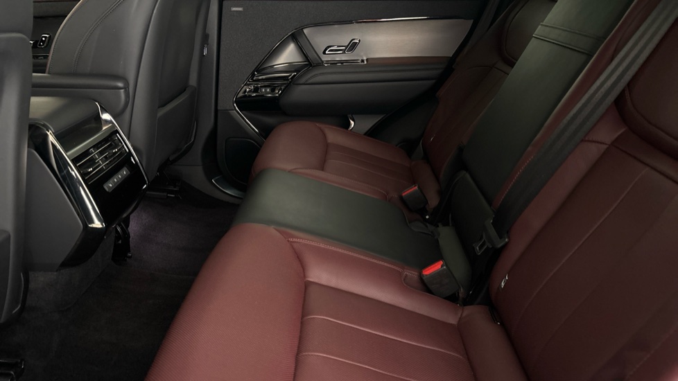 LAND ROVER RANGE ROVER SPORT Image 14