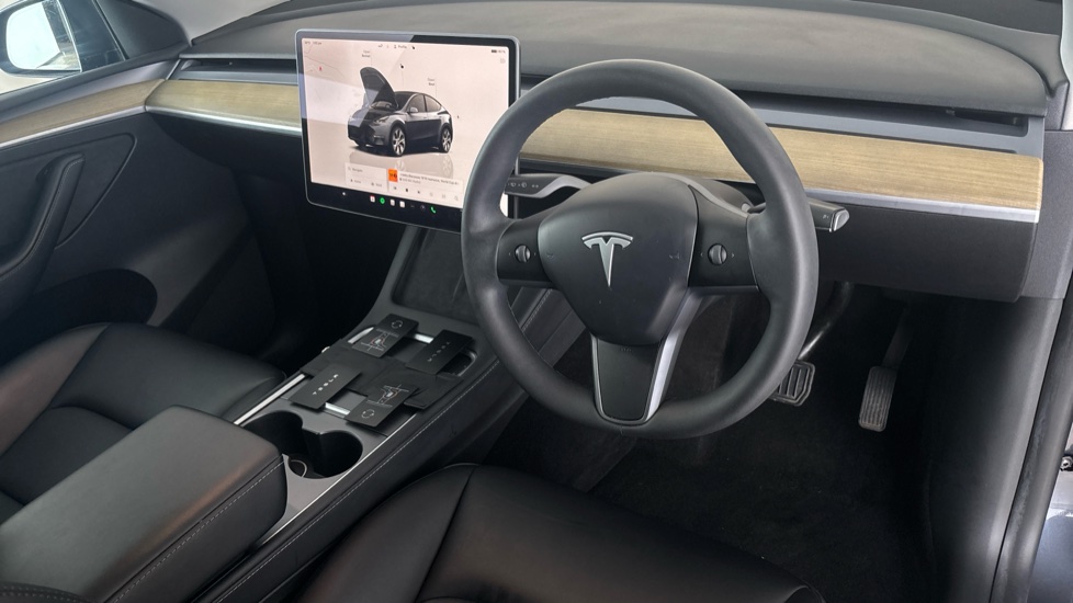 TESLA MODEL Y Image 9