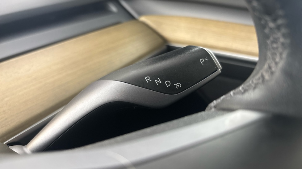 TESLA MODEL Y Cruise control