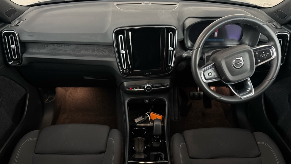 VOLVO XC40 Image 11