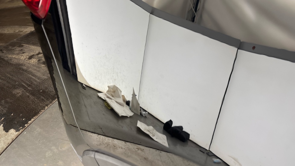 VOLVO XC40 scratches